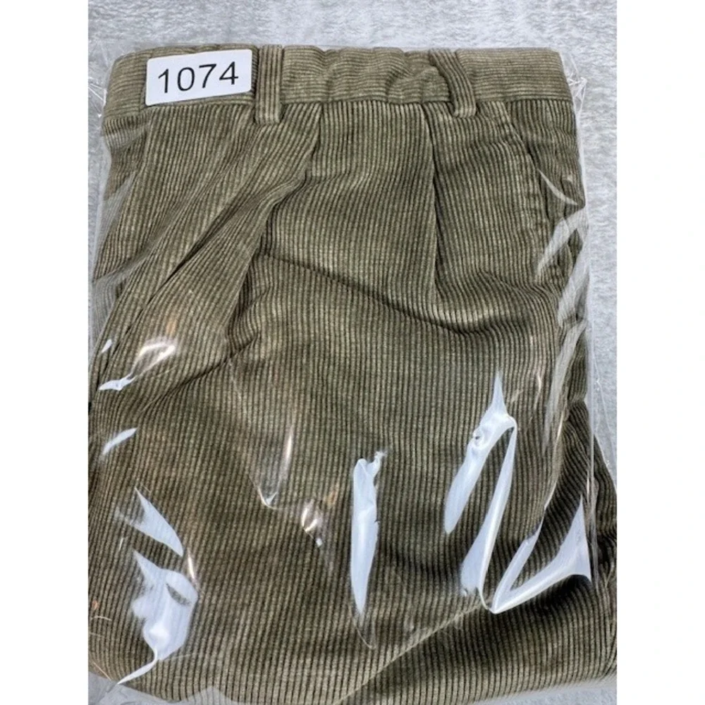 Berle Corduroy Pants Men's‎ 38R Olive Green Pleated Straight Leg F. Rees Co.